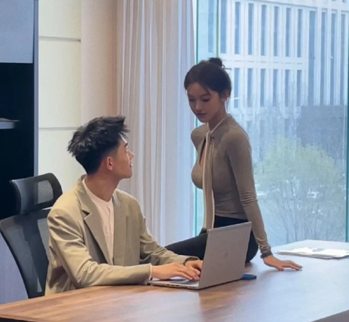 妹妹，听我说，多年后，你会回来“赞赏本文”的（不超过50岁的即可）